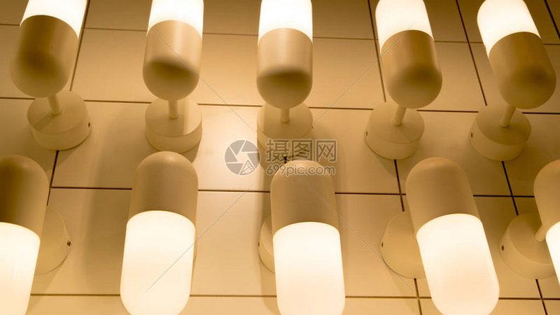 广州景观照明高杆灯：点亮城市的璀璨夜空